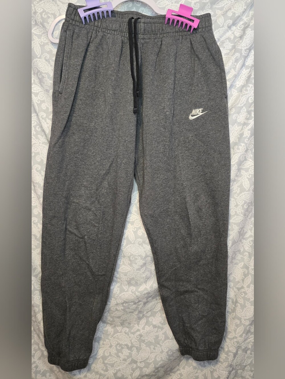 Nike Men's Medium Dark Gray Heather Joggers EUC